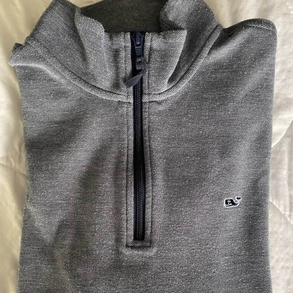Vineyard Vines 1/4 zip Men’s size L